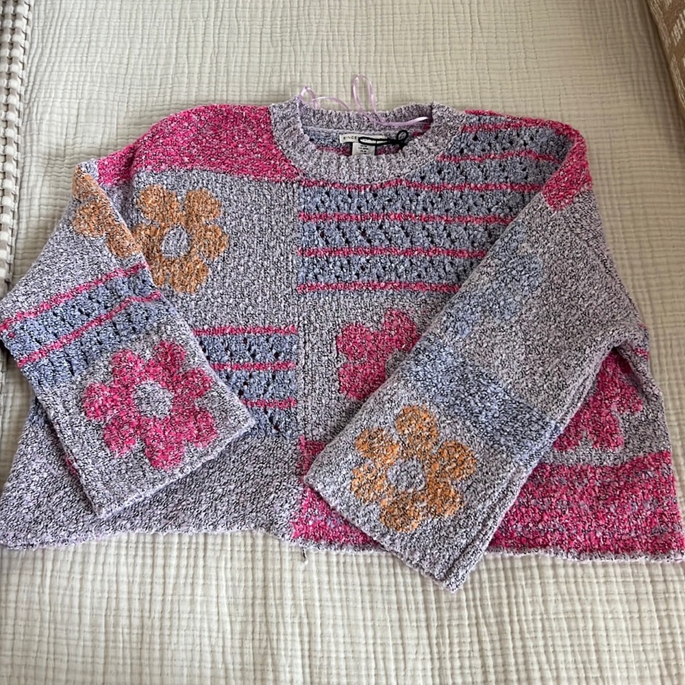 Oversized cropped sweater